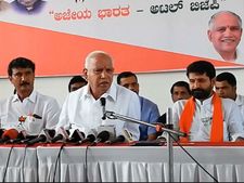 ತಂದೆ, ಮಕ್ಕಳನ್ನು ಗೆಲ್ಲಿಸುವುದೇ ಕುಮಾರಸ್ವಾಮಿ ಚಿಂತೆಯಾಗಿದೆ : ಬಿಎಸ್‌ವೈ 