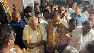'ಸರ್ಕಾರ ಬಿದ್ದರೆ ಬಿಜೆಪಿ ಸರ್ಕಾರ ರಚನೆಗೆ ಯತ್ನಿಸಲಿದೆ' : ಬಿಎಸ್ವೈ