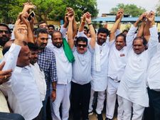 ಕುಂದಗೋಳ ಚುನಾವಣೆ : ಜಮೀರ್ ಸಂಧಾನ ಸಕ್ಸಸ್, 9 ನಾಮಪತ್ರ ವಾಪಸ್ 