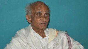 ಕಾವೇರಿ ನೀರು ಬಿಟ್ಟರೆ ಜನ ದಂಗೆ ಏಳ್ತಾರೆ: ಮಾದೇಗೌಡ ಎಚ್ಚರಿಕೆ 