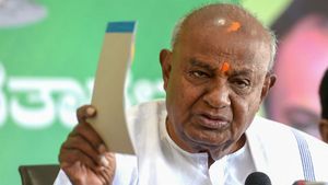 ತುಮಕೂರಿನಲ್ಲಿ ಬಿಜೆಪಿಯ ಬಸವರಾಜು ವಿರುದ್ಧ ದೇವೇಗೌಡರಿಗೆ ಹಿನ್ನಡೆ 