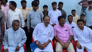 ಸಿದ್ದರಾಮಯ್ಯ'ಸಿಎಂ' ಟ್ವೀಟ್ ಬಗ್ಗೆ ಕಾಲೆಳೆದ ಅರವಿಂದ ಲಿಂಬಾವಳಿ 