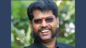 ಪೊಲ್ಲಾಚಿ ಕಿರುಕುಳ ಕೇಸ್: ಸಿಬಿಐ ಕಚೇರಿಯಲ್ಲಿ ನಕ್ಕೀರನ್ ಗೋಪಾಲ್ 