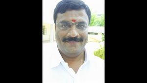 'ಕುಮಾರಸ್ವಾಮಿಯವರಿಗೆ ಯಾರೆಲ್ಲಾ ಮೋಸ ಮಾಡಿದ್ದಾರೆ ಗೊತ್ತಾ?' 