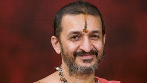 ಅಣ್ಣಾಮಲೈ ಇನ್ನೂ ಹತ್ತು ವರ್ಷ ಸೇವೆಯಲ್ಲಿರಲಿ- ಪಲಿಮಾರುಶ್ರೀ 