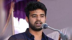 'ಇದು ಬಿಎಂಟಿಸಿ ಸೀಟಲ್ಲ, ಹಿರಿಯರಿಗೆ ಬಿಟ್ಟುಕೊಡೋಕೆ' ಟ್ವೀಟ್ ತಪರಾಕಿ
