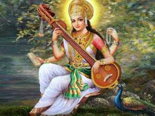 ಜ್ಞಾನ ಸರಸ್ವತಿ ದೇವಿ ವಿಗ್ರಹದಲ್ಲಿನ ಕಿರೀಟದಿಂದ ಪಚ್ಚೆ ನಾಪತ್ತೆ 