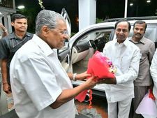 ಕೇರಳ ಸಿಎಂ ಭೇಟಿಯಾದ ಕೆ.ಚಂದ್ರಶೇಖರ ರಾವ್!