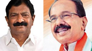 ಚಿಕ್ಕಬಳ್ಳಾಪುರ: ಬಿಜೆಪಿಗೆ ಆರಂಭಿಕ ಮುನ್ನಡೆ, ಹಿನ್ನಡೆಯಲ್ಲಿ ಮೊಯ್ಲಿ
