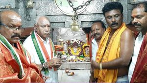 ಕುಮಾರಸ್ವಾಮಿ ತುಘಲಕ್ ದರ್ಬಾರ್ ನಡೆಸಿದ್ದಾರೆ: ಯಡಿಯೂರಪ್ಪ