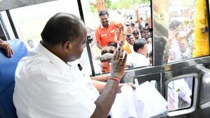 ಗ್ರಾಮ ವಾಸ್ತವ್ಯಕ್ಕೆ ಚಾಲನೆ:ನಿರೀಕ್ಷೆ ಹೆಚ್ಚಿಸಿದ ಕುಮಾರಸ್ವಾಮಿ ಭಾಷಣ