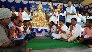 ಗುಂಡ್ಲುಪೇಟೆಯಲ್ಲಿ ದಲಿತರು ಬೌದ್ಧ ಧರ್ಮ ಸ್ವೀಕರಿಸಿದ್ದೇಕೆ?