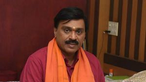 ಬಳ್ಳಾರಿಯಿಂದ ದೂರ ಇರುವ ಕಷ್ಟ ನನಗೆ ಮಾತ್ರ ಗೊತ್ತು : ರೆಡ್ಡಿ 