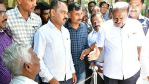 ಹೆರೂರು ಗ್ರಾಮದಲ್ಲಿ ಗ್ರಾಮ ವಾಸ್ತವ್ಯ ಮಾಡುತ್ತೇನೆ: ಎಚ್‌ಡಿಕೆ ಭರವಸೆ 