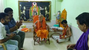 ಸುಬ್ರಹ್ಮಣ್ಯ ವಿವಾದ ಶಮನಕ್ಕೆ ಪ್ರಯತ್ನಿಸುತ್ತೇನೆ- ಪೇಜಾವರ ಶ್ರೀ 