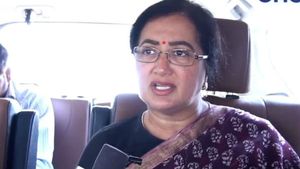 ಕುಮಾರಸ್ವಾಮಿ ಗ್ರಾಮ ವಾಸ್ತವ್ಯದ ಬಗ್ಗೆ ಸಂಸದೆ ಸುಮಲತಾ ಹೇಳಿದ್ದೇನು? 