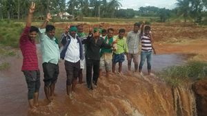 ರೈತರ ಹೋರಾಟಕ್ಕೆ ಸಿಕ್ಕ ಜಯ : ಕೊನೆಗೂ ವಡ್ಡಗೆರೆ ಕೆರೆಗೆ ನೀರು ಹರಿದು ಬಂತು