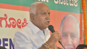 ಅಧಿಕಾರ ನಡೆಸಲು ಆಗದಿದ್ದರೆ ನಮಗೆ ಬಿಟ್ಟುಕೊಡಿ: ಯಡಿಯೂರಪ್ಪ 