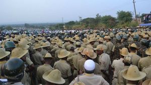 ಗ್ರಾಮ ವಾಸ್ತವ್ಯ : ಪೊಲೀಸ್ ಅಧಿಕಾರಿಗಳ ಅಮಾನತು ವಾಪಸ್ 