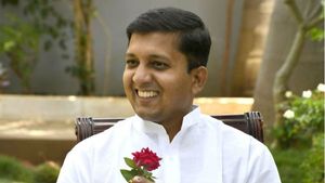 ರಾಜಕೀಯ ಅಸಹ್ಯ ಮೂಡಿಸಿದೆ : ಕ್ಷಮೆ ಕೇಳಿದ ಯುವ ಕಾಂಗ್ರೆಸ್ ಶಾಸಕ 