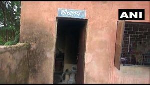ಶೌಚಾಲಯದಲ್ಲೇ ಅಂಗನವಾಡಿ ಮಕ್ಕಳಿಗೆ ಅಡುಗೆ, ಆರೋಗ್ಯದ ಗತಿ ಏನು? 