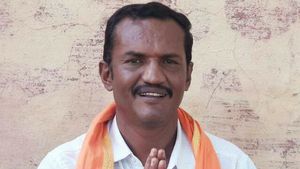 ಮಂಡ್ಯ : ನಾಲೆಗಳಿಗೆ ನೀರು ಹರಿಸದಿದ್ದರೆ ಪ್ರತಿಭಟನೆ ಎಚ್ಚರಿಕೆ 