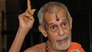 ಪೇಜಾವರ ಶ್ರೀ ಹೇಳಿಕೆಗೆ ಕೂಡಲಸಂಗಮದಲ್ಲಿ ಮಾದೇಶ್ವರ ಸ್ವಾಮೀಜಿ ತಿರುಗೇಟು