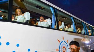 ಅತೃಪ್ತ ಶಾಸಕರು ರಾತ್ರೋರಾತ್ರಿ ಮುಂಬೈನಿಂದ ಗೋವಾಗೆ ಶಿಫ್ಟ್