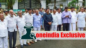 ಮುಂಬೈನಲ್ಲಿ ಅತೃಪ್ತರ ಬೆನ್ನಿಗೆ ಬಿದ್ದಿದ್ದ ಕಾಂಗ್ರೆಸ್‌ 'ಸ್ಪೈ'ಗಳ ರೋಚಕ ಕತೆ! 