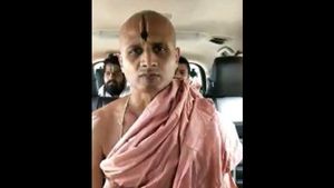 ವ್ಯಾಸರಾಜರ ಮೂಲ ವೃಂದಾವನ ಪುನರ್ ನಿರ್ಮಾಣ: ಉತ್ತರಾದಿ ಮಠಾಧೀಶರ ಸಂದೇಶ 