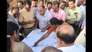 ಭೀಕರ ಪ್ರವಾಹ: ಧಾರವಾಡ ಜಿಲ್ಲೆಯಲ್ಲಿ 672 ಕೋಟಿ ರೂ. ಹಾನಿ 