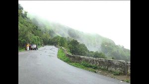  ಇಂದಿನಿಂದ ಚಾರ್ಮಾಡಿ ಘಾಟ್ ನಲ್ಲಿ ವಾಹನ ಸಂಚಾರ ಆರಂಭ