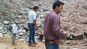 ಚಿಕ್ಕಮಗಳೂರಿಗೆ ಭೂ ವಿಜ್ಞಾನಿಗಳ ಭೇಟಿ, ಶೀಘ್ರವೇ ಸರ್ಕಾರಕ್ಕೆ ಸಮಗ್ರ ವರದಿ