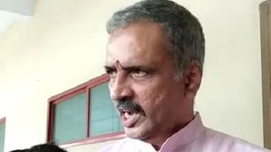  ಕಷ್ಟಕ್ಕೆ ಸ್ಪಂದಿಸುವ ವಿಷಯದಲ್ಲಿ ರಾಜಕಾರಣ ಬೇಡ; ವಿಶ್ವೇಶ್ವರ ಹೆಗಡೆ ಕಾಗೇರಿ