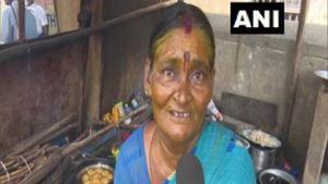 ಬಡವರಿಗೆ ಉಚಿತವಾಗಿ ಇಡ್ಲಿ ನೀಡುವ 'ರಾಣಿ' ಮಾನವೀಯತೆ! 