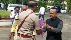 ಔರಾದ್ಕರ್ ವರದಿ ಜಾರಿ ಗ್ಯಾರಂಟಿ ಎಂದು ಭರವಸೆಯಿತ್ತ ಬೊಮ್ಮಾಯಿ