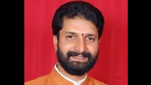 ಡಿಕೆಶಿ ತಮ್ಮ ತಪ್ಪನ್ನು ಪರಮೇಶ್ವರ್ ಮುಂದೆ ಹೇಳಿಕೊಂಡಿದ್ದಾರೆ: ಸಿ. ಟಿ. ರವಿ 