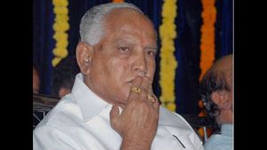 'ಫೆಬ್ರವರಿ ವರೆಗೆ ಮಾತ್ರ ಯಡಿಯೂರಪ್ಪ ಸಿಎಂ, ಆಮೇಲೆ ಬೇರೆಯವರು'