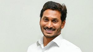 ಮದ್ಯಪಾನ ನಿಷೇಧಕ್ಕೆ ಮುಂದಾದ ವೈಎಸ್ ಜಗನ್, ಕರ್ನಾಟಕಕ್ಕೆ ಲಾಭ 