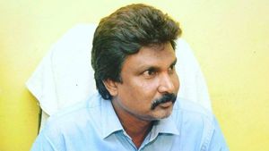  ಬಿಜೆಪಿಯಿಂದ ಯಾರೇ ಕಣಕ್ಕಿಳಿದರೂ ಗೋಕಾಕ್ ನಲ್ಲಿ ಲಖನ್ v/s ಅಂಬಿರಾವ್