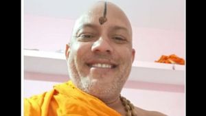 ಮಂಚಕ್ಕೆ ಕರೆದ ಯಾದಗಿರಿ ಸ್ವಾಮೀಜಿ; ಚಾಟ್, ವಿಡಿಯೋ, ಆಡಿಯೋ ಔಟ್