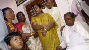 ಈ ಪರಿಹಾರ ಬಕಾಸುರನ ಹೊಟ್ಟೆಗೆ ಅರೆಕಾಸಿನ ಮಜ್ಜಿಗೆ: ಸಿದ್ದರಾಮಯ್ಯ