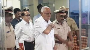 'ಏನೂ ಹೇಳಿಕೆ ನೀಡದಂತೆ ಯತ್ನಾಳ್ ಗೆ ಸೂಚನೆ ನೀಡಿದ್ದೇನೆ' 