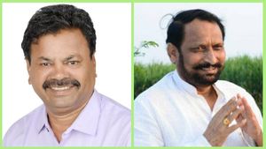 ಡಿಸಿಎಂ ಲಕ್ಷ್ಮಣ ಸವದಿಗೆ ಹೀಗಾ ರೇಣುಕಾಚಾರ್ಯ ಕ್ಲಾಸ್ ತೆಗೆದುಕೊಳ್ಳುವುದು? 