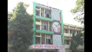  ಹುಟ್ಟಿದ್ದು ಗಂಡು, ಕೊಟ್ಟಿದ್ದು ಹೆಣ್ಣು; ಏನಿದು ದಾವಣಗೆರೆ ವೈದ್ಯರ ಎಡವಟ್ಟು?