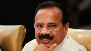 ಸೂಲಿಬೆಲೆಗೆ ದೇಶದ್ರೋಹಿ ಎಂದಿಲ್ಲ: ಕೇಂದ್ರ ಸಚಿವ ಸದಾನಂದ ಗೌಡ ಸ್ಪಷ್ಟನೆ