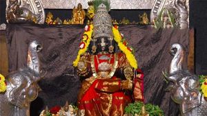  ನವರಾತ್ರಿ: ದೇವಿ ಅಲಂಕಾರಗಳಲ್ಲಿ ಮಿಂದೆದ್ದ ಉಡುಪಿಯ ಕೃಷ್ಣ