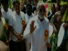 ದಸರಾ ಆಚರಣೆ ವೇಳೆ ಶಾಸಕ ಎನ್. ಮಹೇಶ್ ಡಾನ್ಸ್:ಕ್ಯಾಮರಾದಲ್ಲಿ ಸೆರೆ
