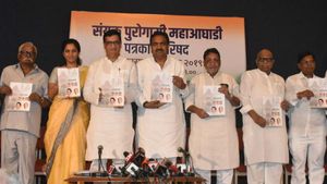 ಮಹಾರಾಷ್ಟ್ರ ಚುನಾವಣೆ: ಎನ್ ಸಿಪಿ- ಕಾಂಗ್ರೆಸ್ ಮೈತ್ರಿಯಿಂದ ಭರ್ಜರಿ ಪ್ರಣಾಳಿಕೆ