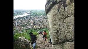  ಗೋಕಾಕ್ ನಲ್ಲಿ ಬೃಹತ್ ಬಂಡೆ ಉರುಳುವ ಭೀತಿ; ಇಂದಿನಿಂದ ಆಪರೇಷನ್ ಬಂಡೆ